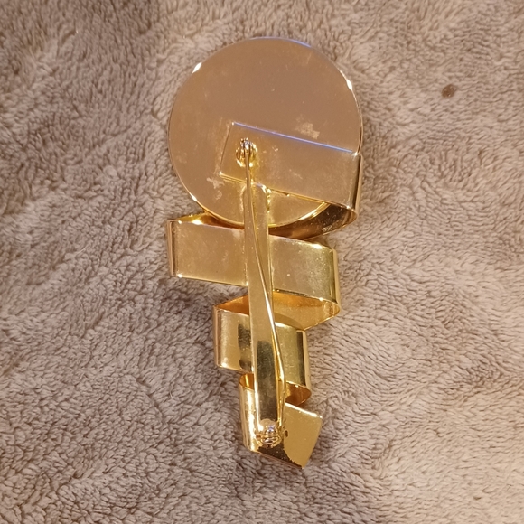 Unique brooch about 4" in length almost 2" across - Picture 2 of 7